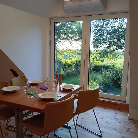 Apartment Nyrenoveret 1sals Med Herlighedsvaerdi *